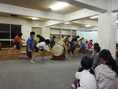 山村留学生からの歓迎の太鼓